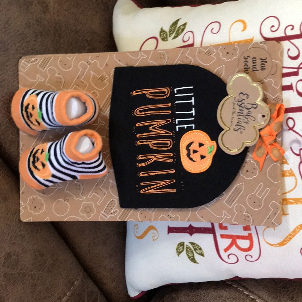 Baby Essentials hat and sock set